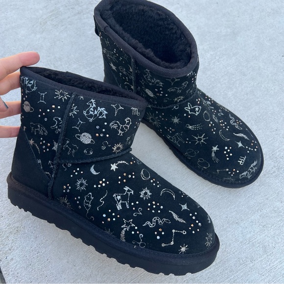Ugg mini boots New